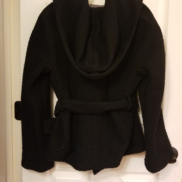 Coat - Picture 6 of 6